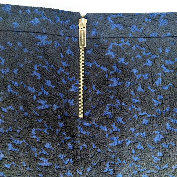 Micheal Kors Blue & Black Embroidered Floral Straight Skirt Medium - Picture 4 of 5